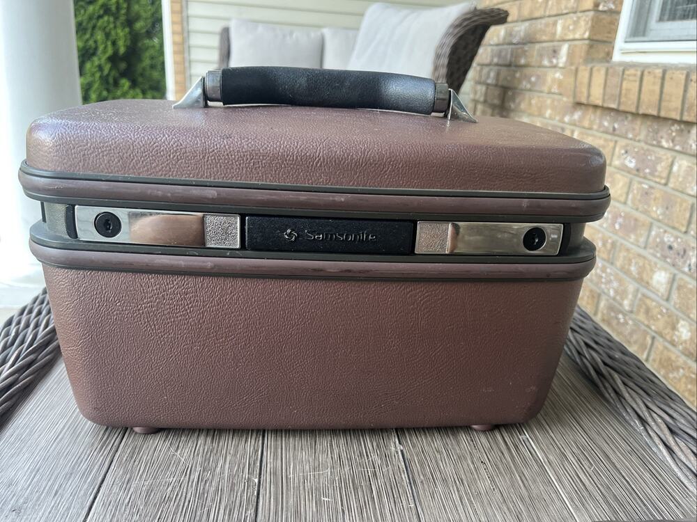 1987 Samsonite Silhouette 4 Rose/ Brown Color Makeup Travel Case Vintage